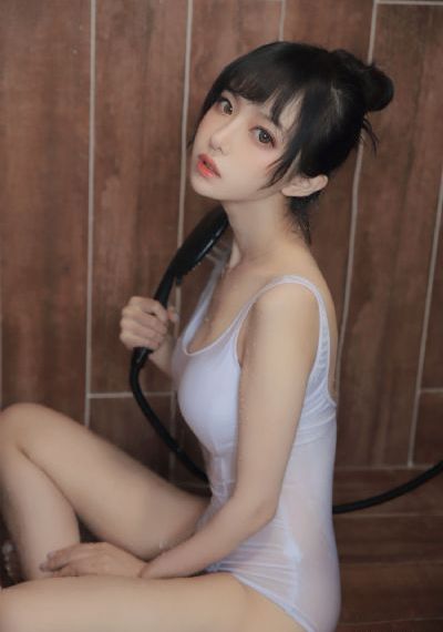 挨胬的女侠第一部_DVD国语在线观看